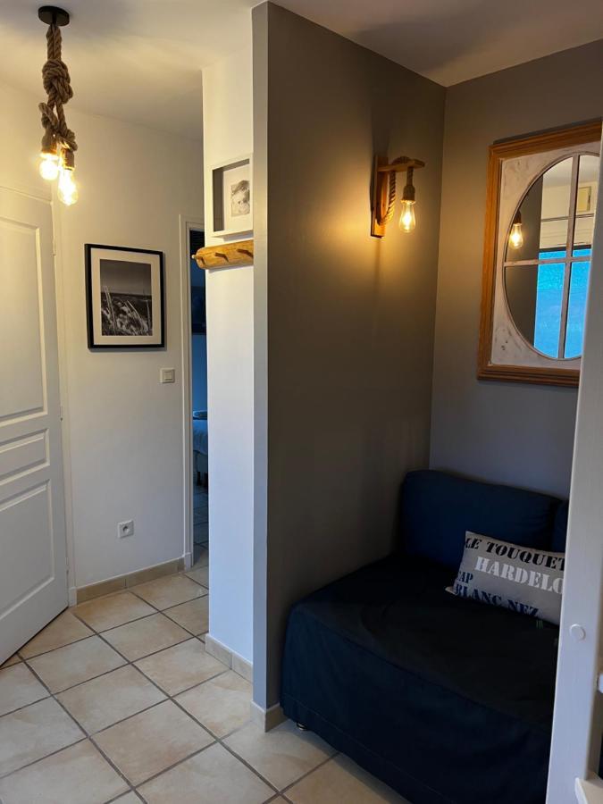 11 Les Pins Penches Apartment นูฟ์ชาเทล-อาร์เดอโลต์ ภายนอก รูปภาพ